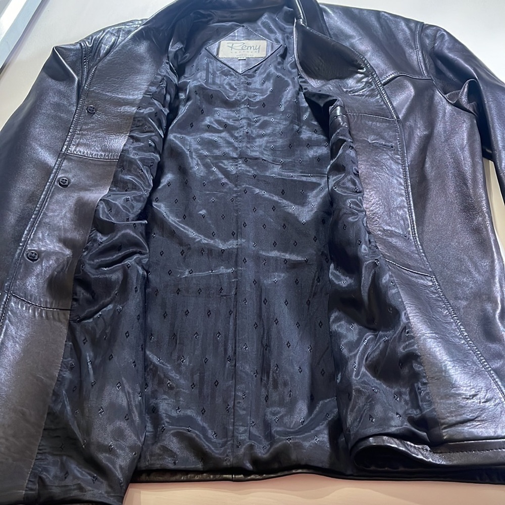 Leather Jacket - Picture 5 of 6